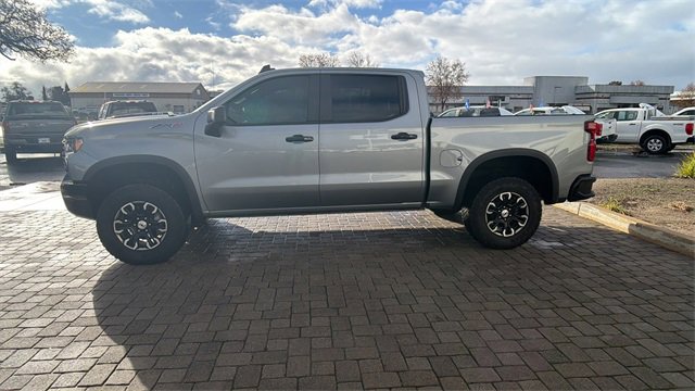 Used 2024 Chevrolet Silverado 1500 ZR2 w/ Technology Package image 6
