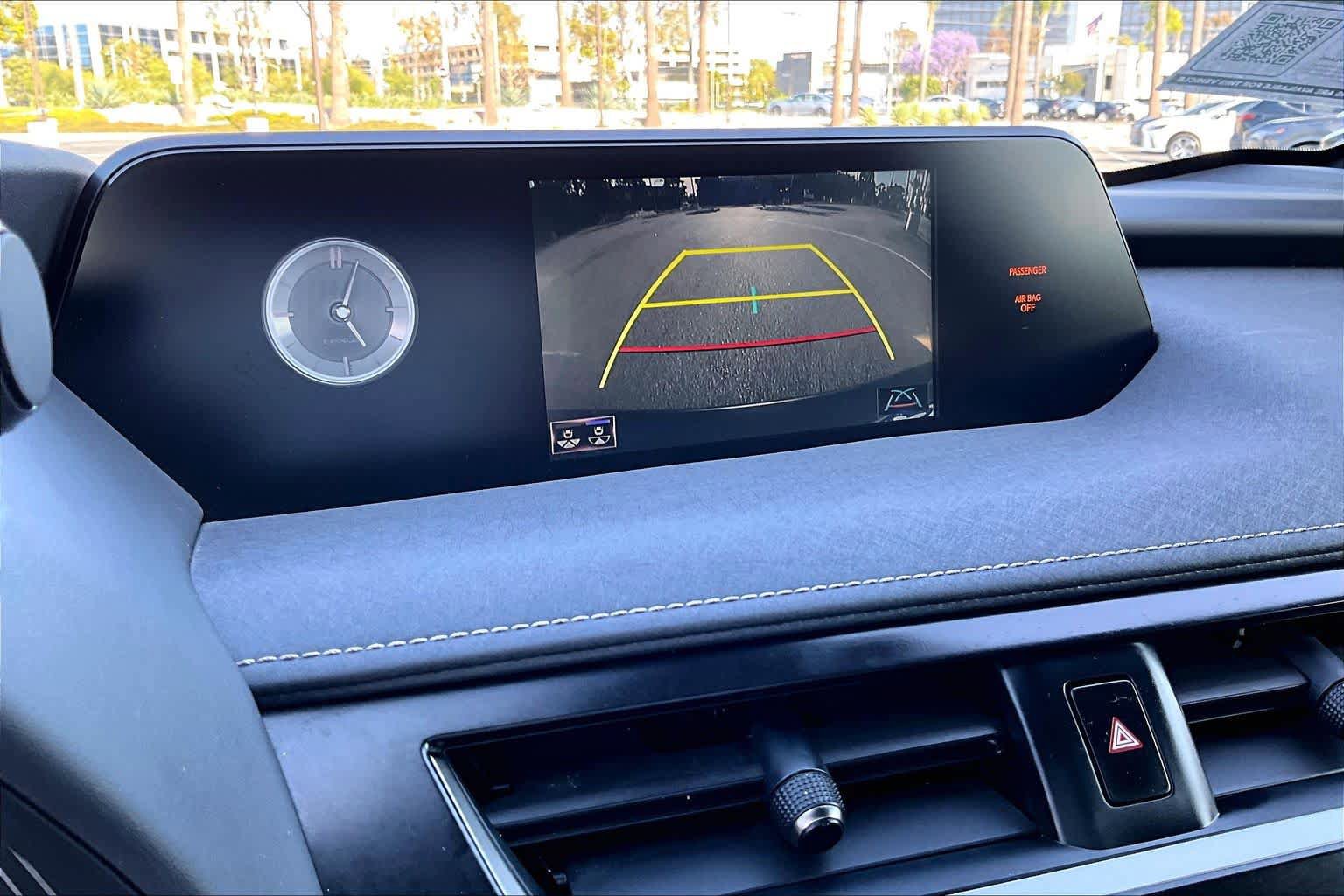 Used 2020 Lexus UX 200 w/ Premium Package image 25