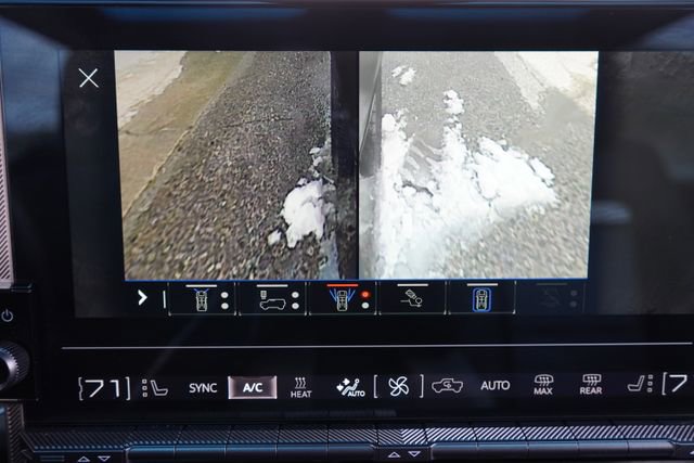 Used 2024 GMC Hummer EV 3X w/ LPO, Illumination Package image 45