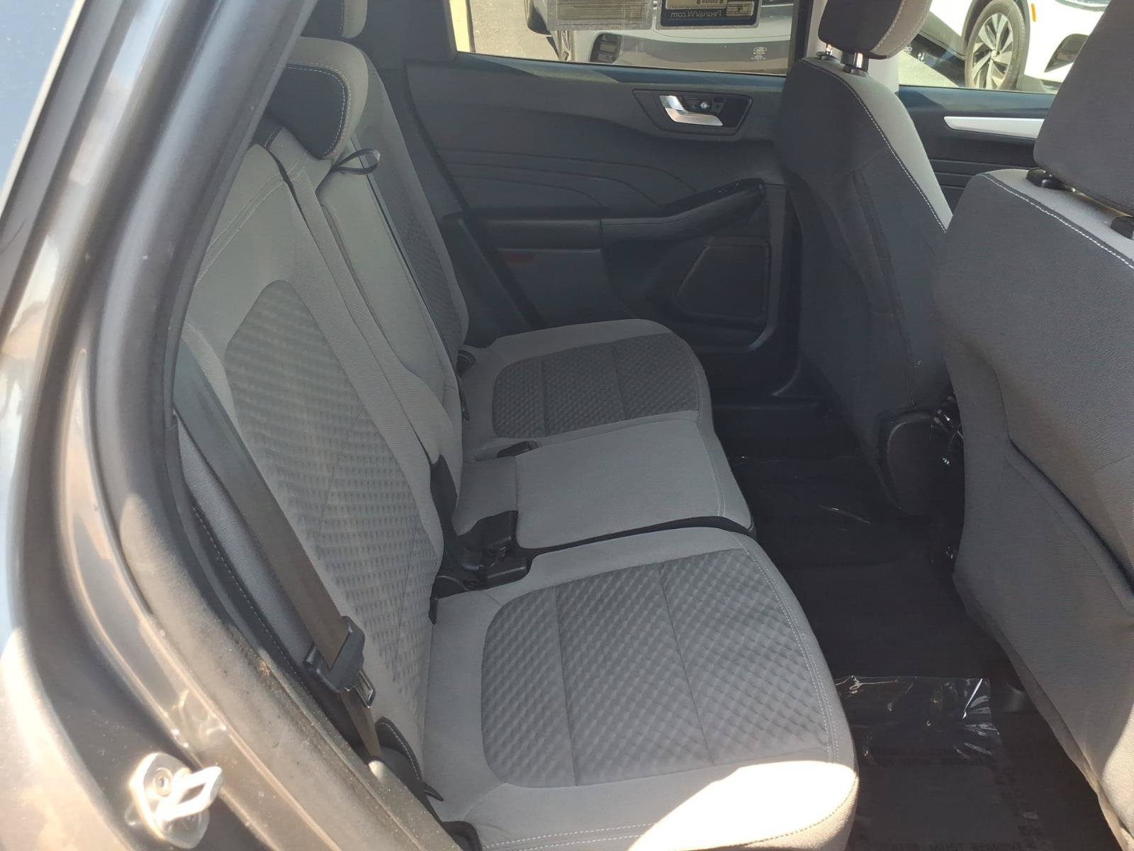Used 2021 Ford Escape SE w/ Convenience Package FWD image 12