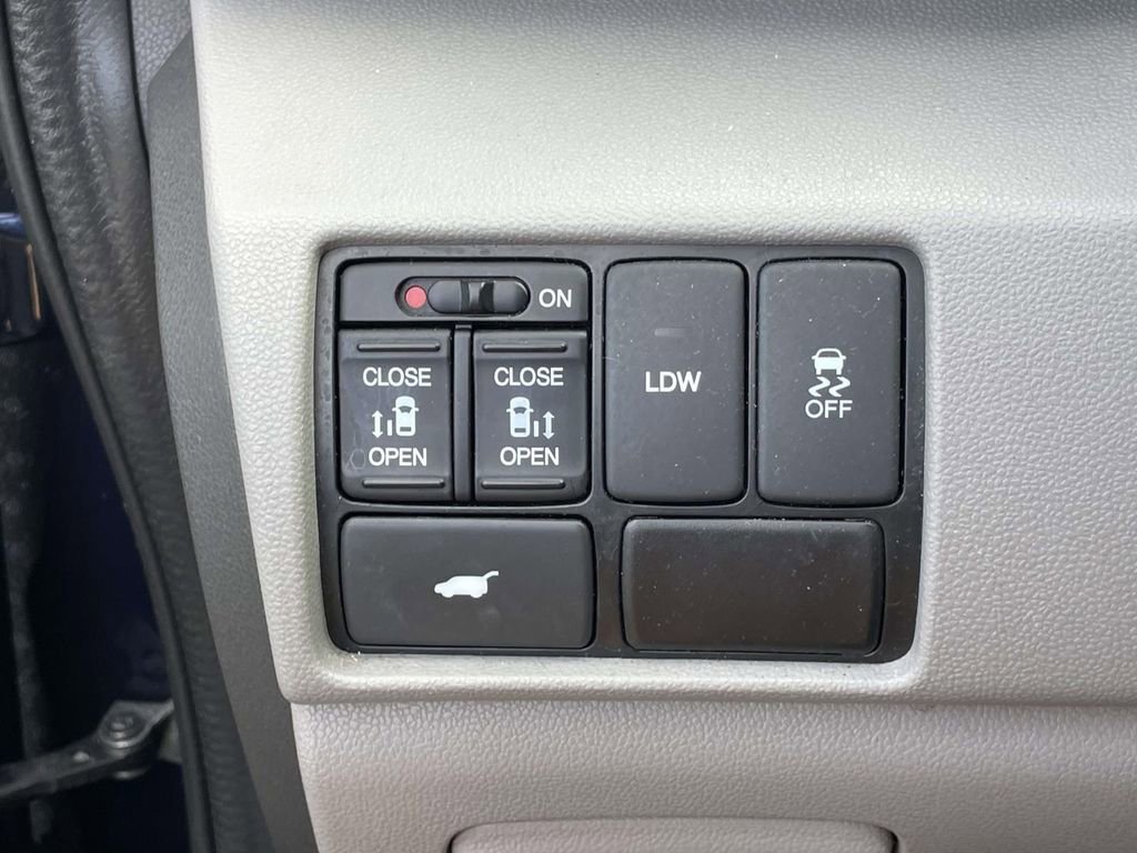 Used 2015 Honda Odyssey EX-L image 18