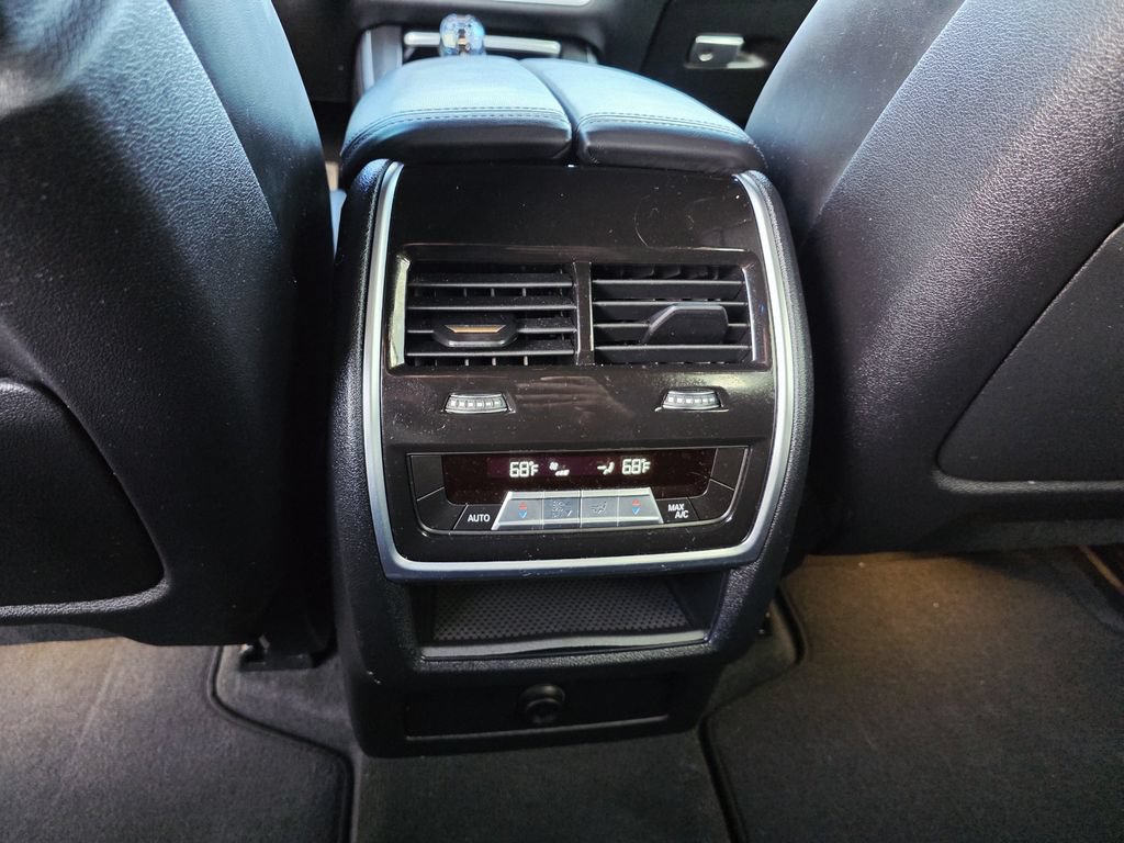 Used 2023 BMW X5 xDrive40i w/ Executive Package AWD/4WD image 19