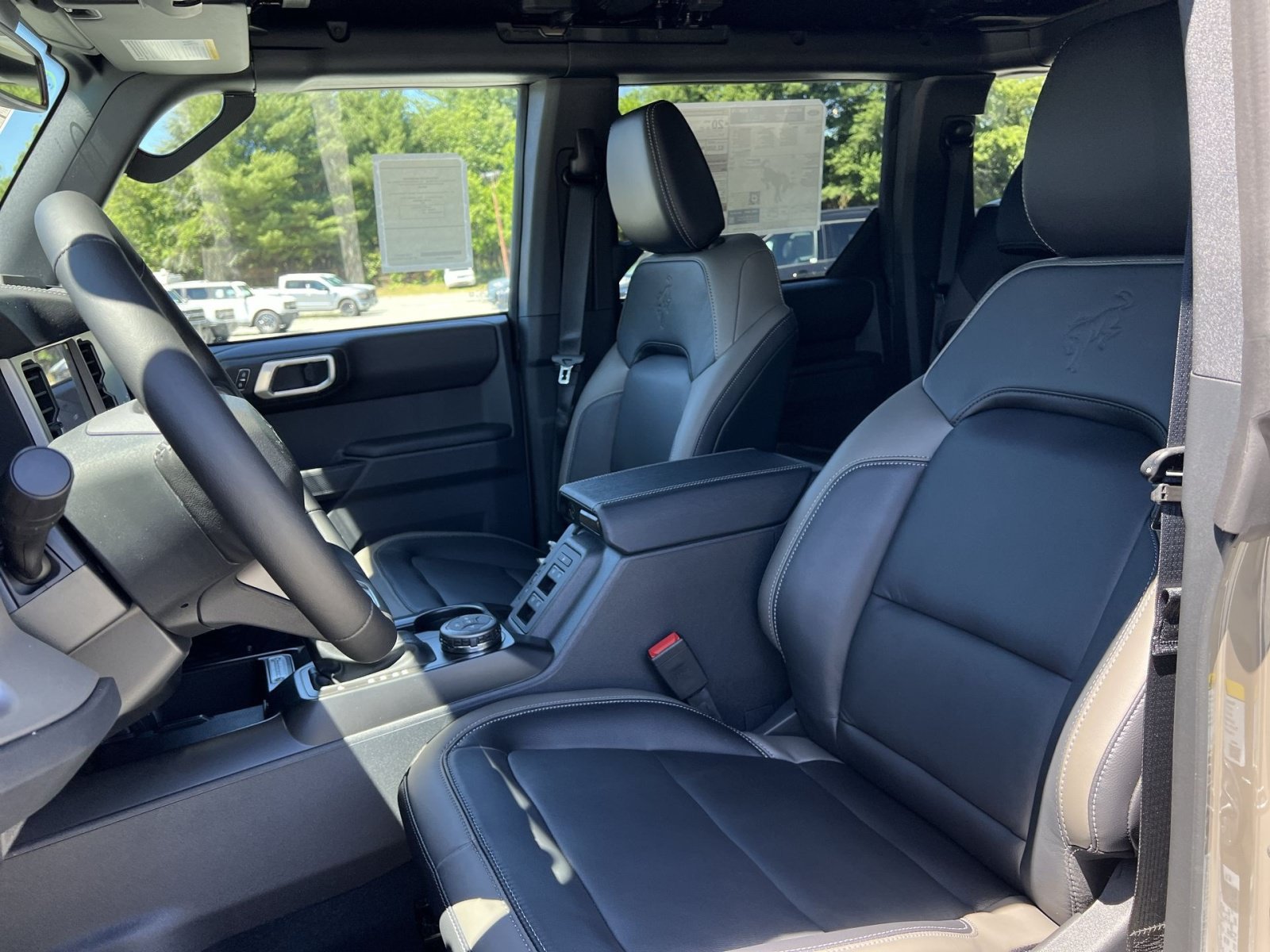 New 2026 Ford Bronco Outer Banks AWD/4WD image 13