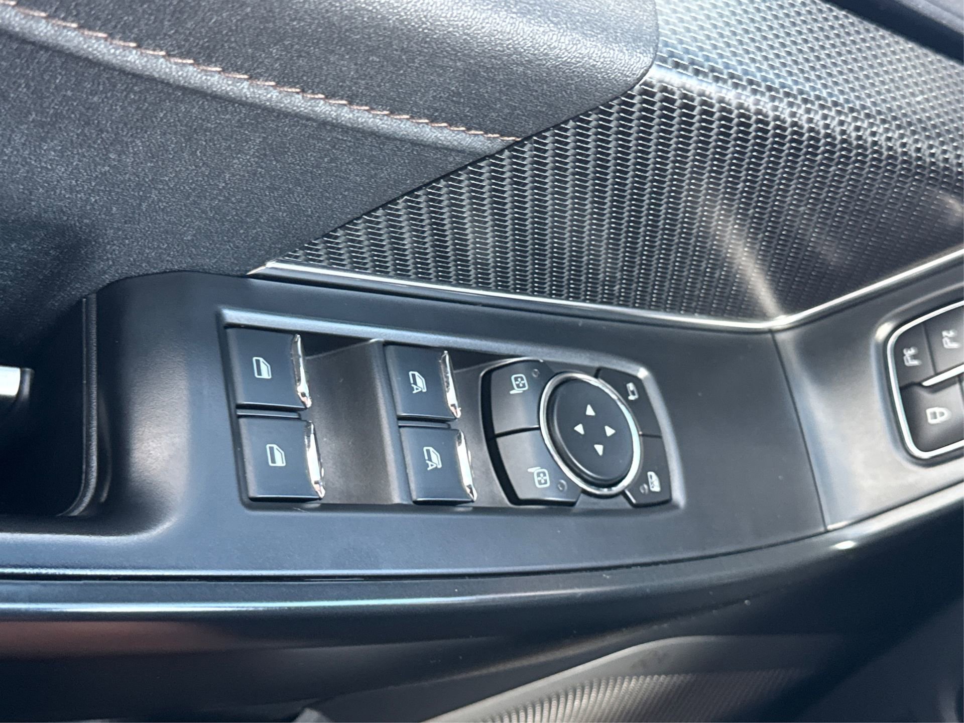 Used 2023 Ford F150 Raptor w/ Raptor 37 Performance Package image 36