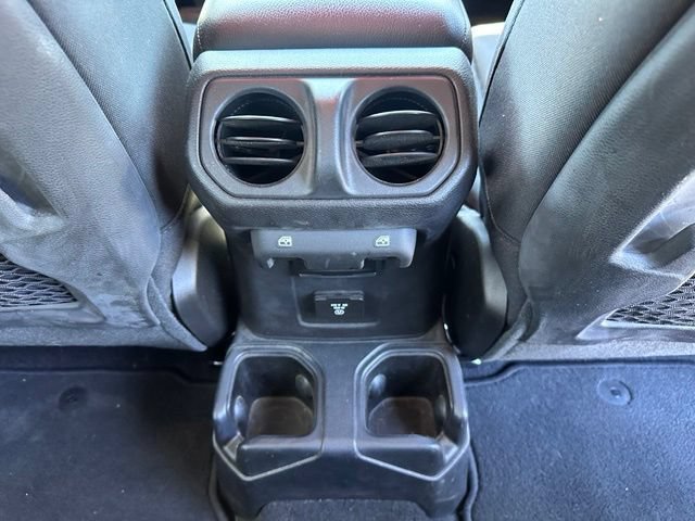 Used 2019 Jeep Wrangler Unlimited Rubicon w/ Steel Bumper Group AWD/4WD image 28