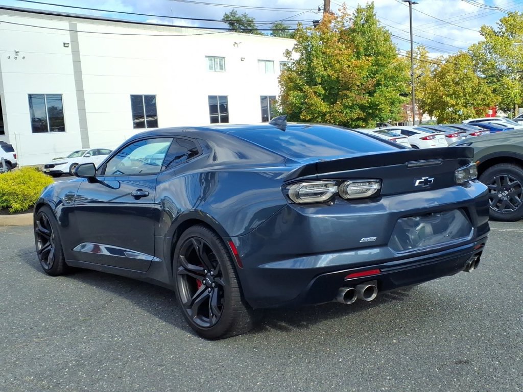 Used 2021 Chevrolet Camaro SS RWD image 4