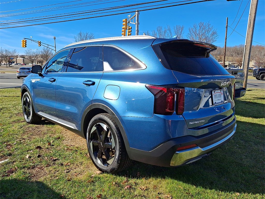 Certified 2025 Kia Sorento EX w/ EX Panoramic Sunroof Package image 14