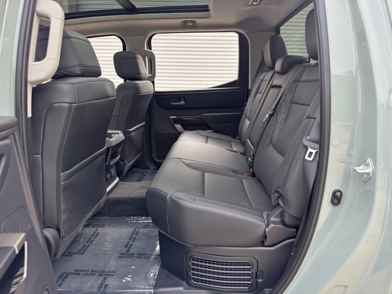 Used 2024 Toyota Tundra Limited AWD/4WD image 44