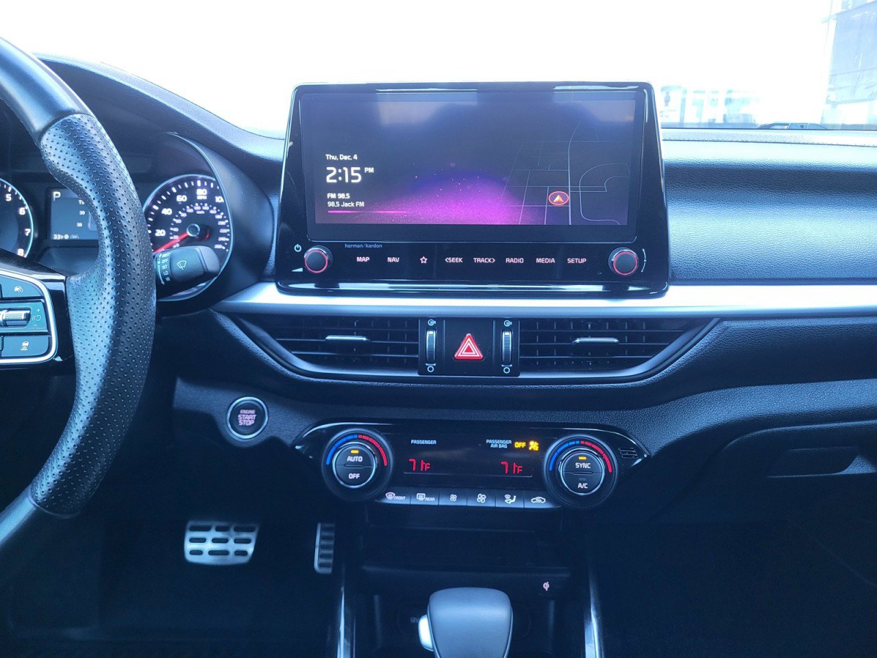 Used 2023 Kia Forte GT-Line w/ GT-Line Premium Package image 12