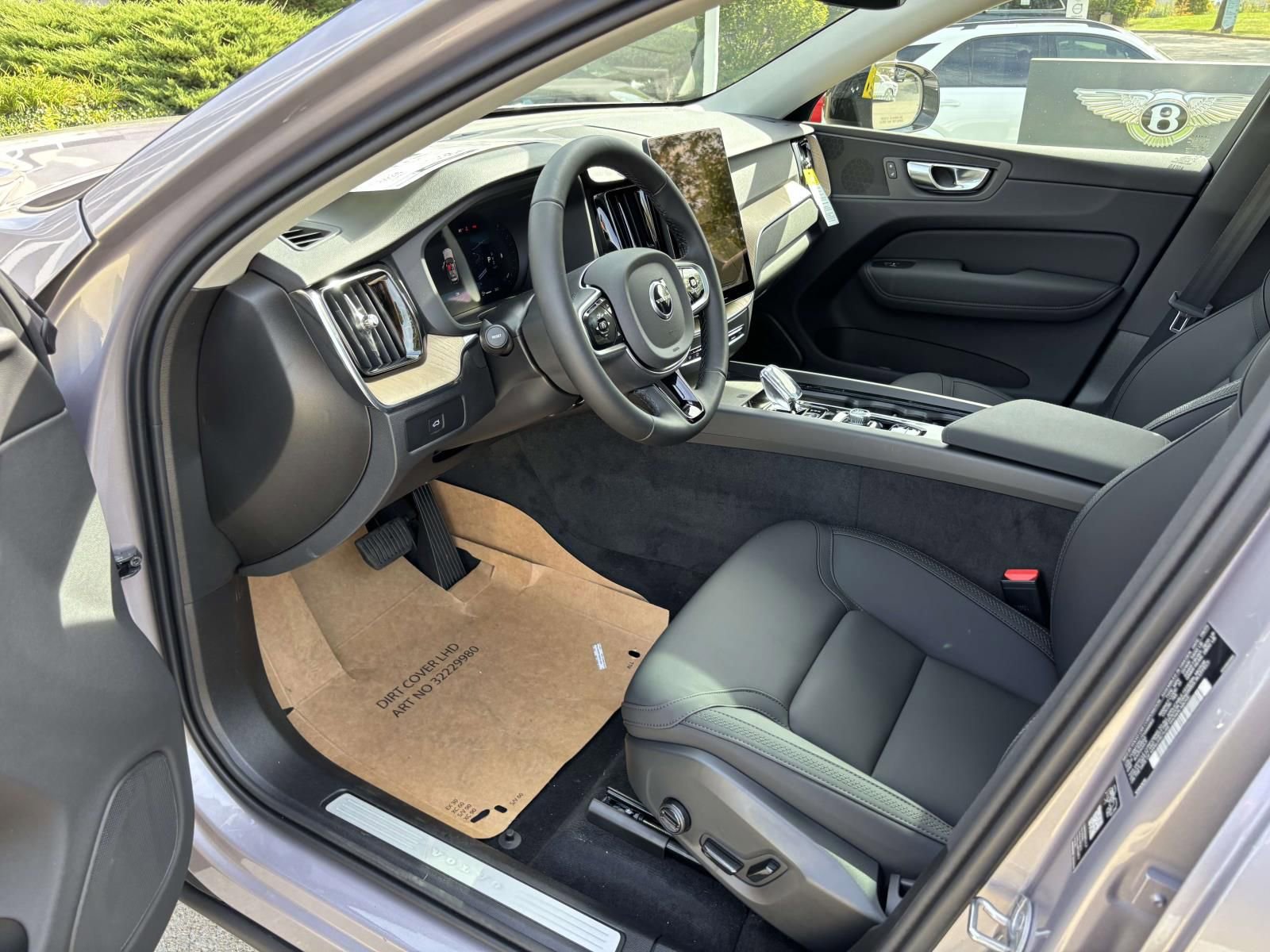 New 2026 Volvo XC60 B5 Plus w/ Protection Package Premier image 23