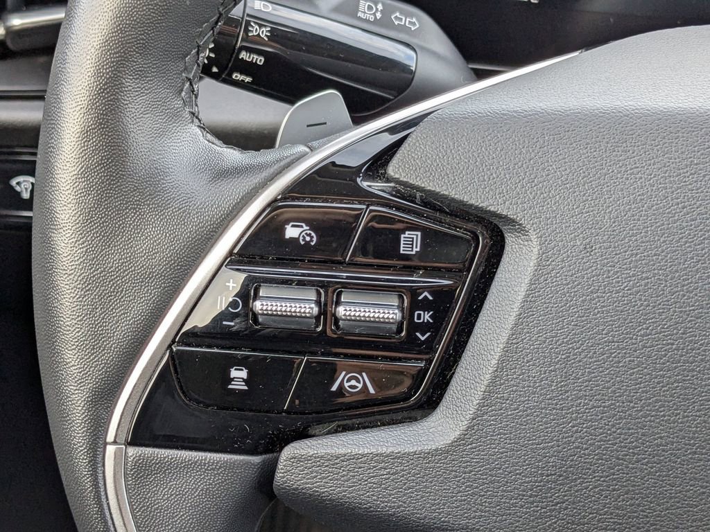 Used 2023 Kia Niro EX w/ EX Cold Weather Package image 25