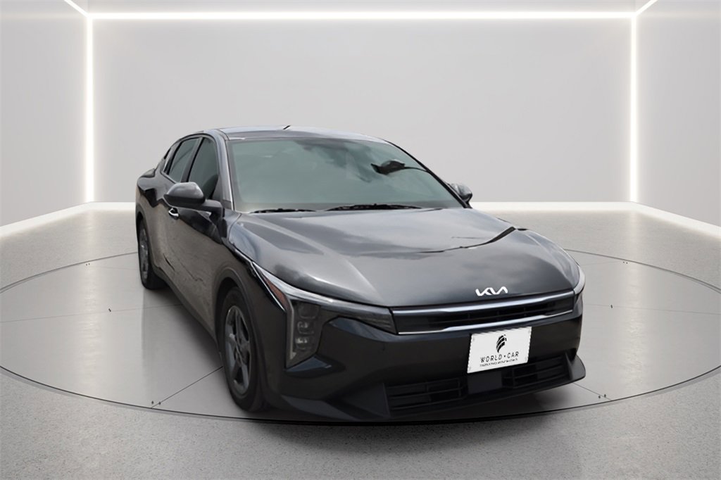 Certified 2025 Kia K4