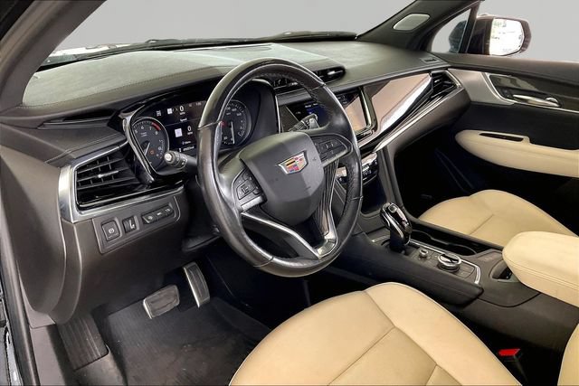 Certified 2024 Cadillac XT6 Sport w/ Technology Package AWD/4WD image 12