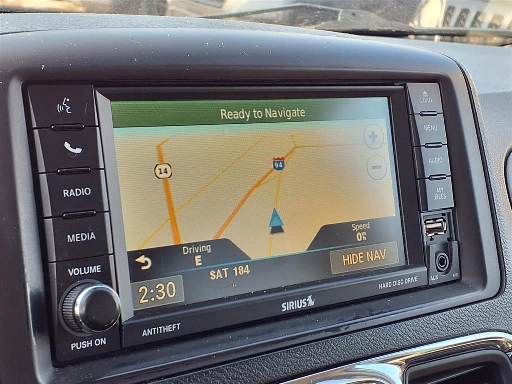 Used 2016 Chrysler Town & Country Touring-L image 21