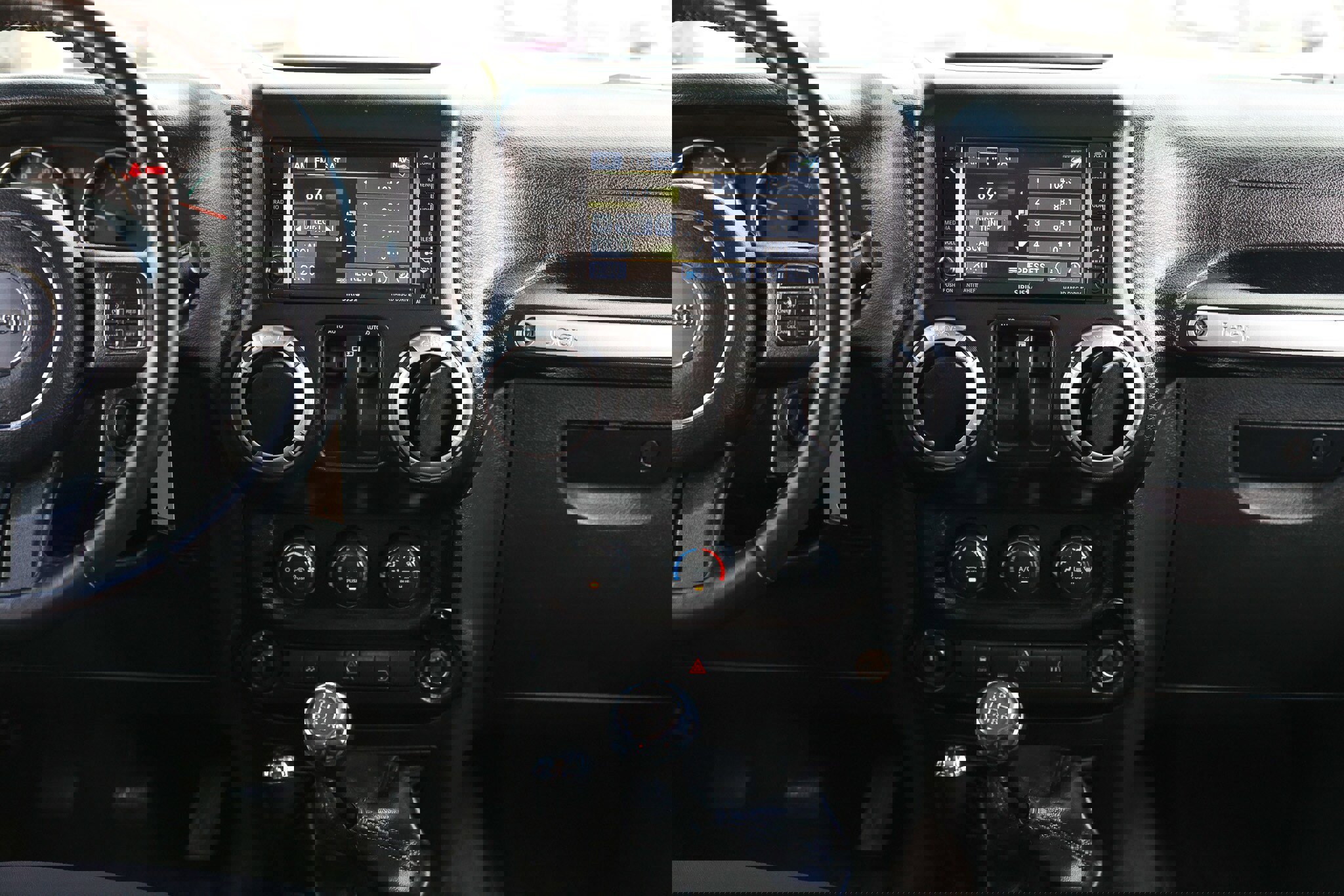 Used 2015 Jeep Wrangler Sahara w/ Connectivity Group image 34