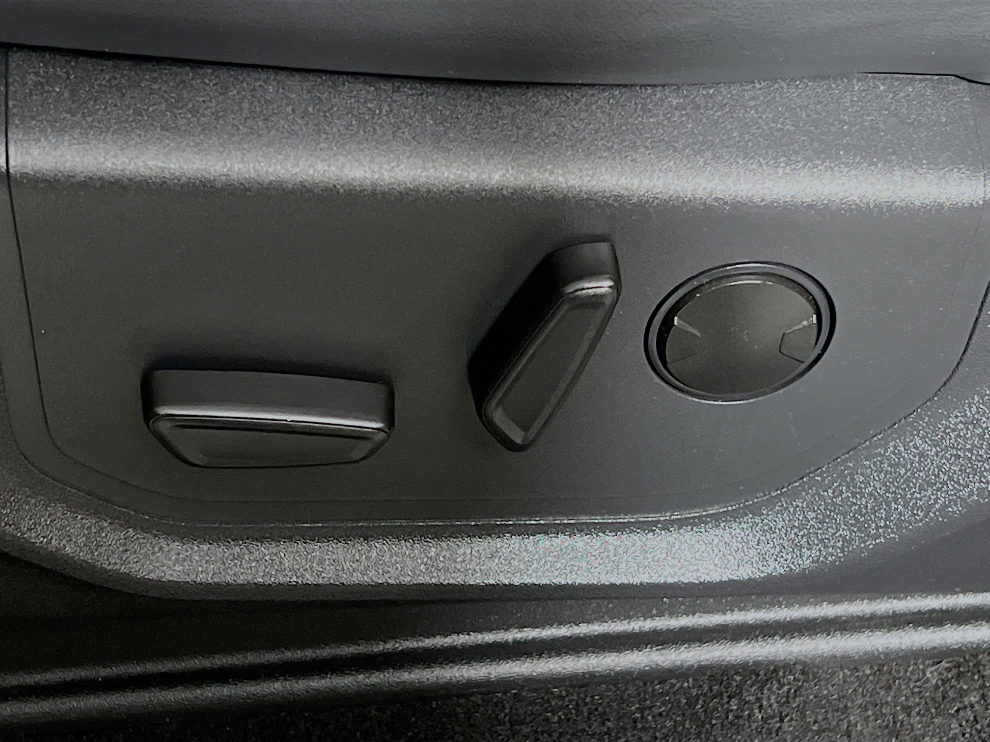 Used 2024 Ford Expedition XLT image 16