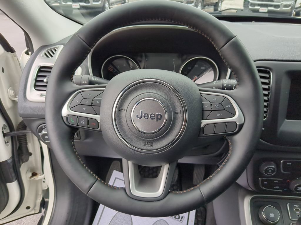 Used 2019 Jeep Compass Latitude w/ Cold Weather Group image 15