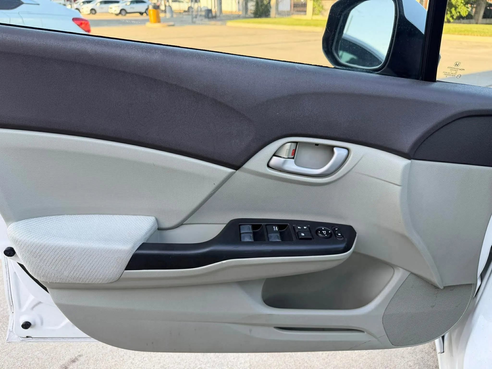 Used 2012 Honda Civic LX image 9