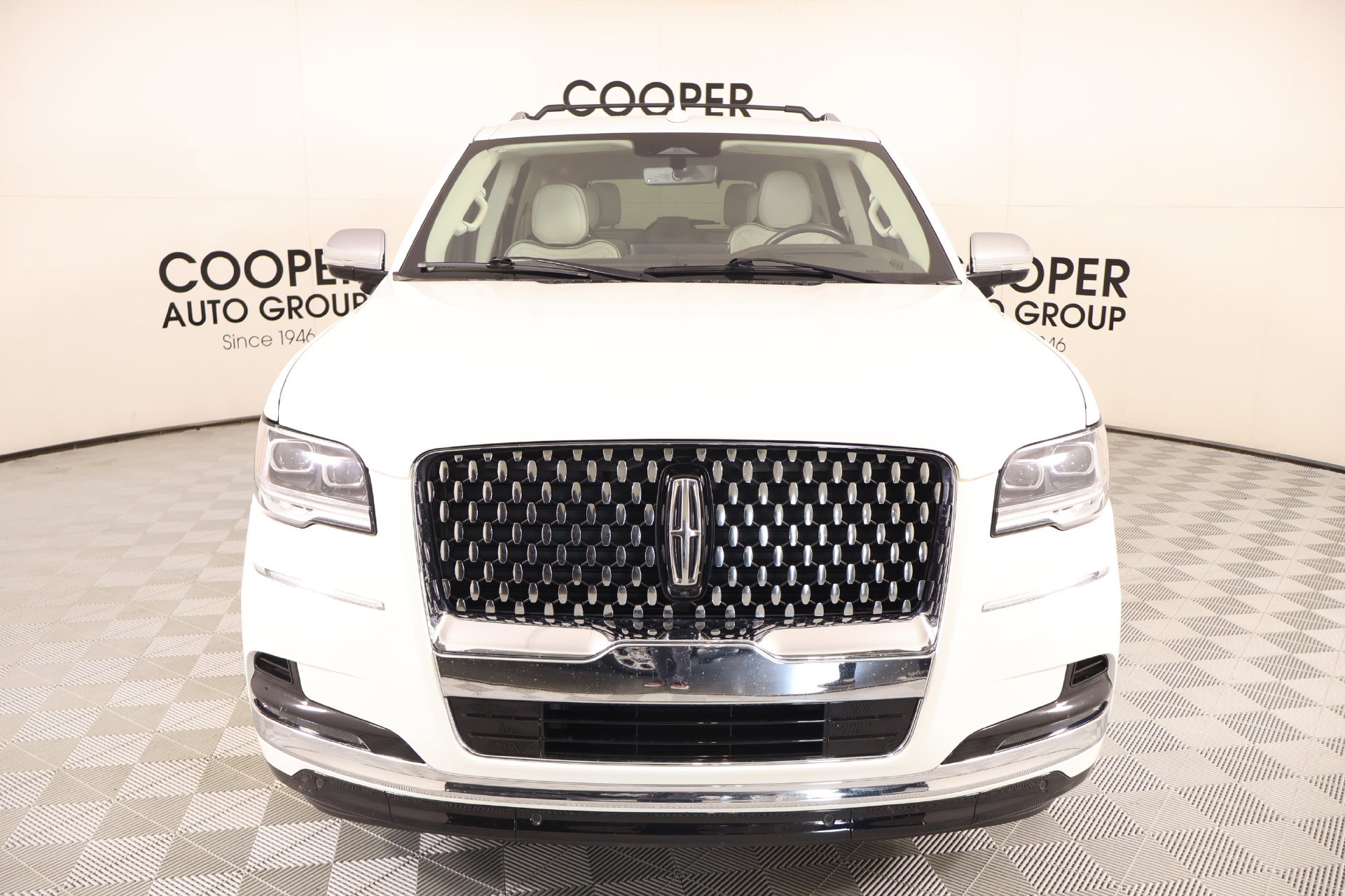 Used 2024 Lincoln Navigator Black Label AWD/4WD image 9