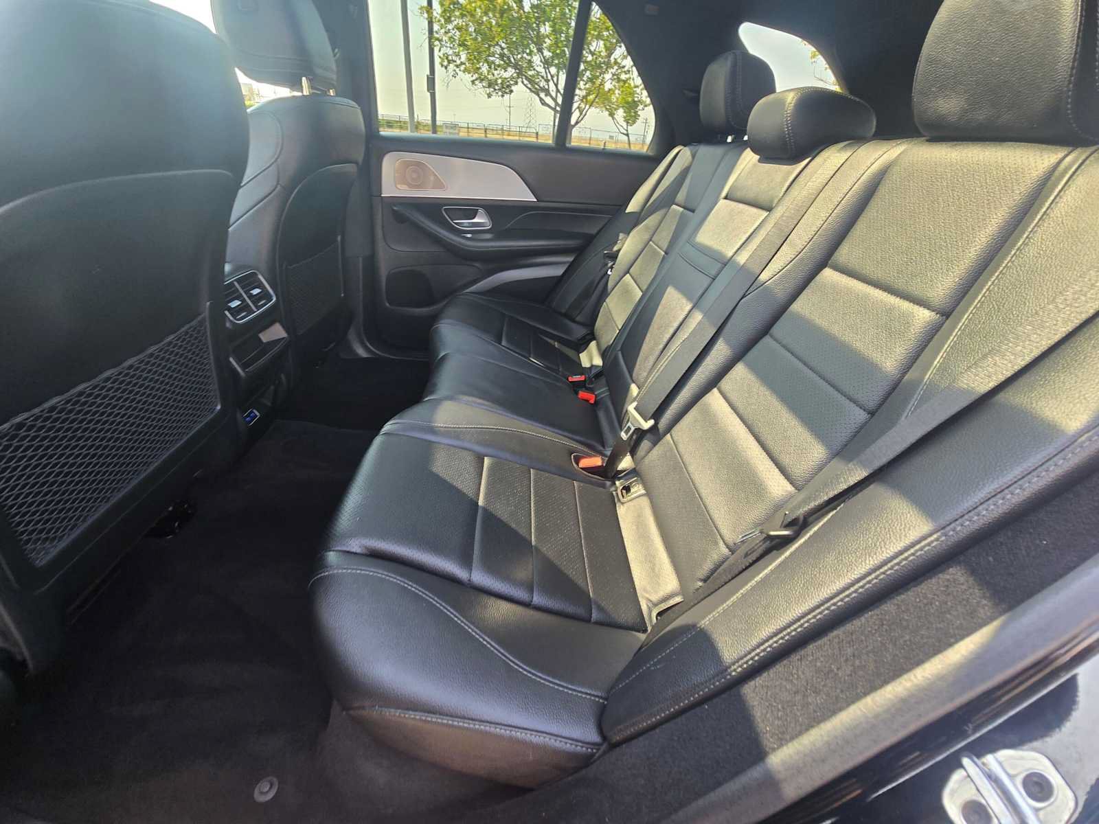 Used 2025 Mercedes-Benz GLE 350 4MATIC w/ Driver Assistance Package image 17