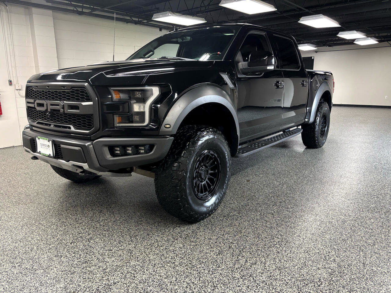Used 2019 Ford F150 Raptor w/ Equipment Group 802A Luxury image 9