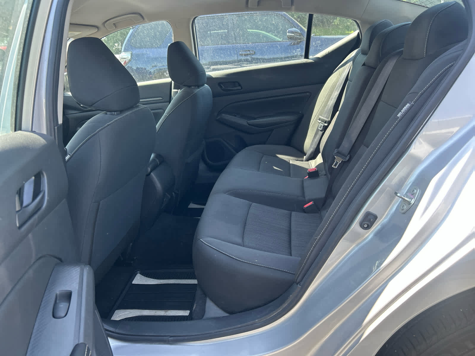 Used 2024 Nissan Altima 2.5 SV AWD/4WD image 8