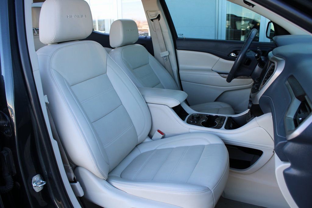 Used 2021 GMC Acadia Denali w/ Denali Ultimate Package image 27