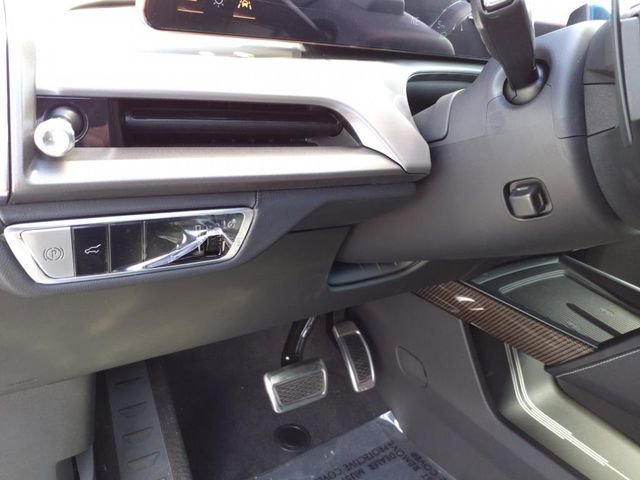 New 2026 Cadillac Vistiq Luxury image 30