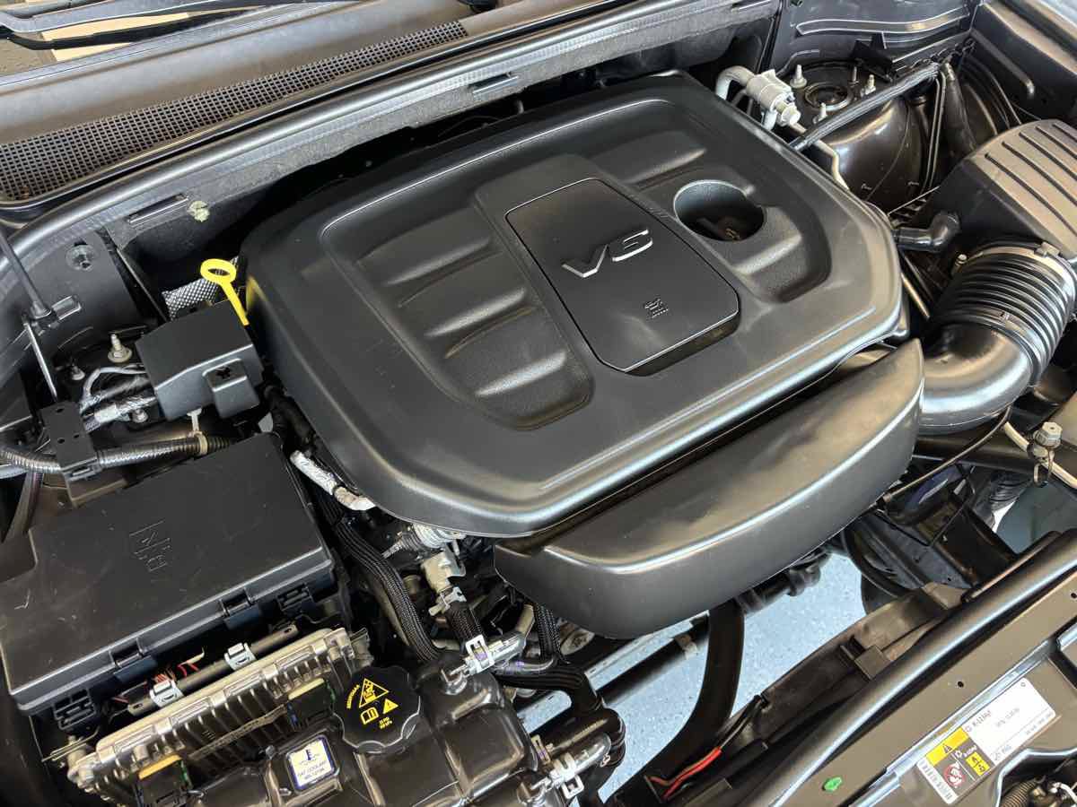 Used 2020 Jeep Grand Cherokee Laredo RWD image 28