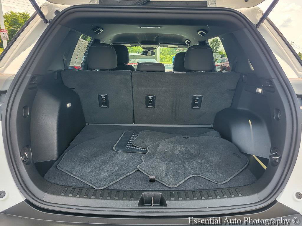 Certified 2025 Chevrolet Equinox LT AWD/4WD image 23
