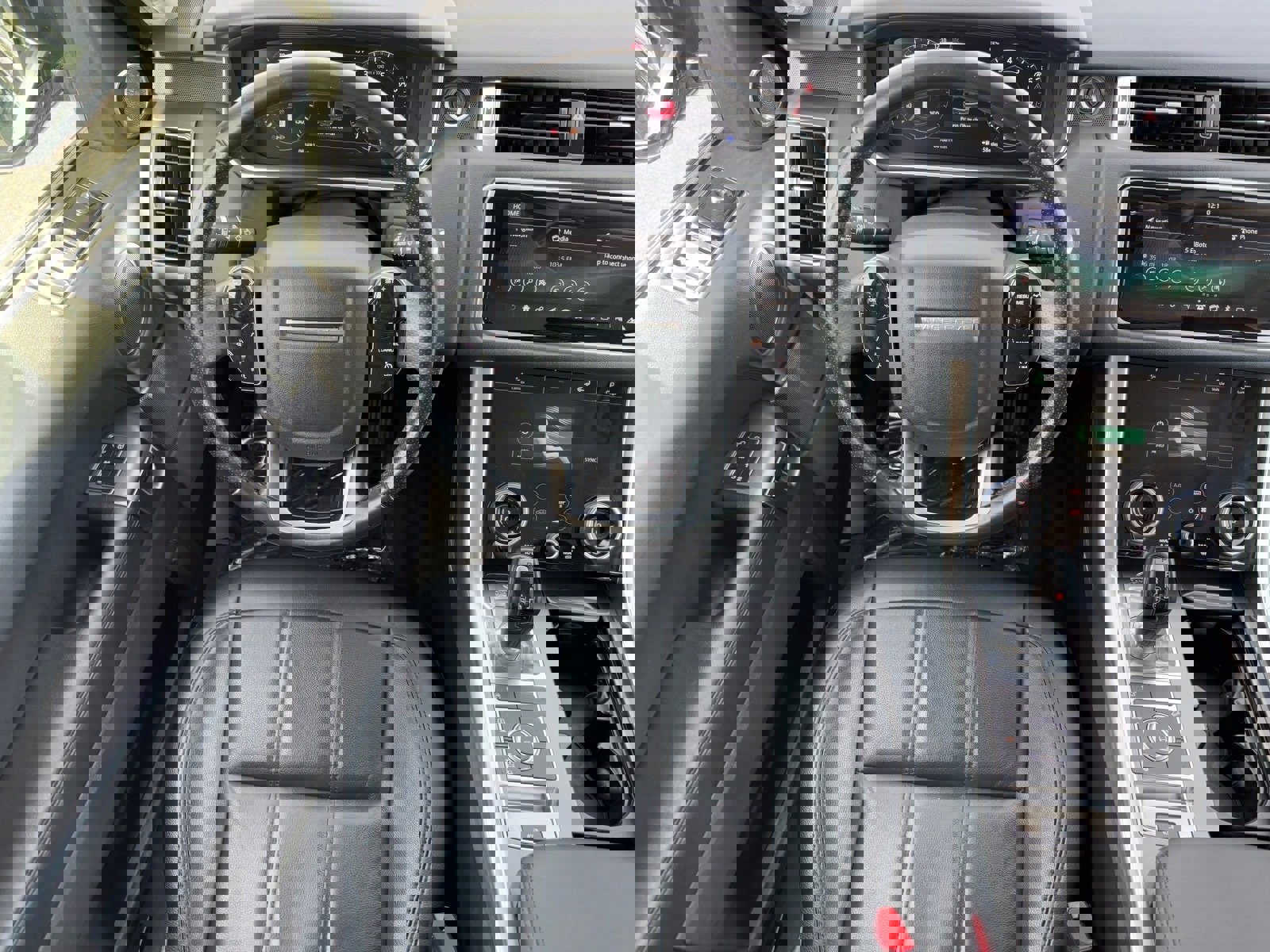 Used 2020 Land Rover Range Rover Sport SE image 13