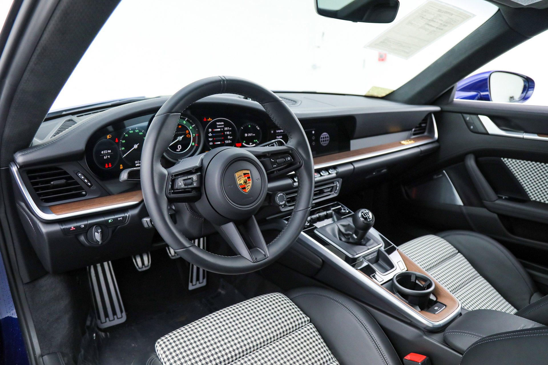 Used 2023 Porsche 911 Sport Classic image 25