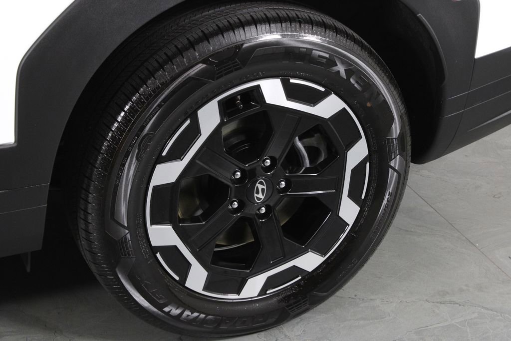 Used 2026 Hyundai Santa Fe SE image 13