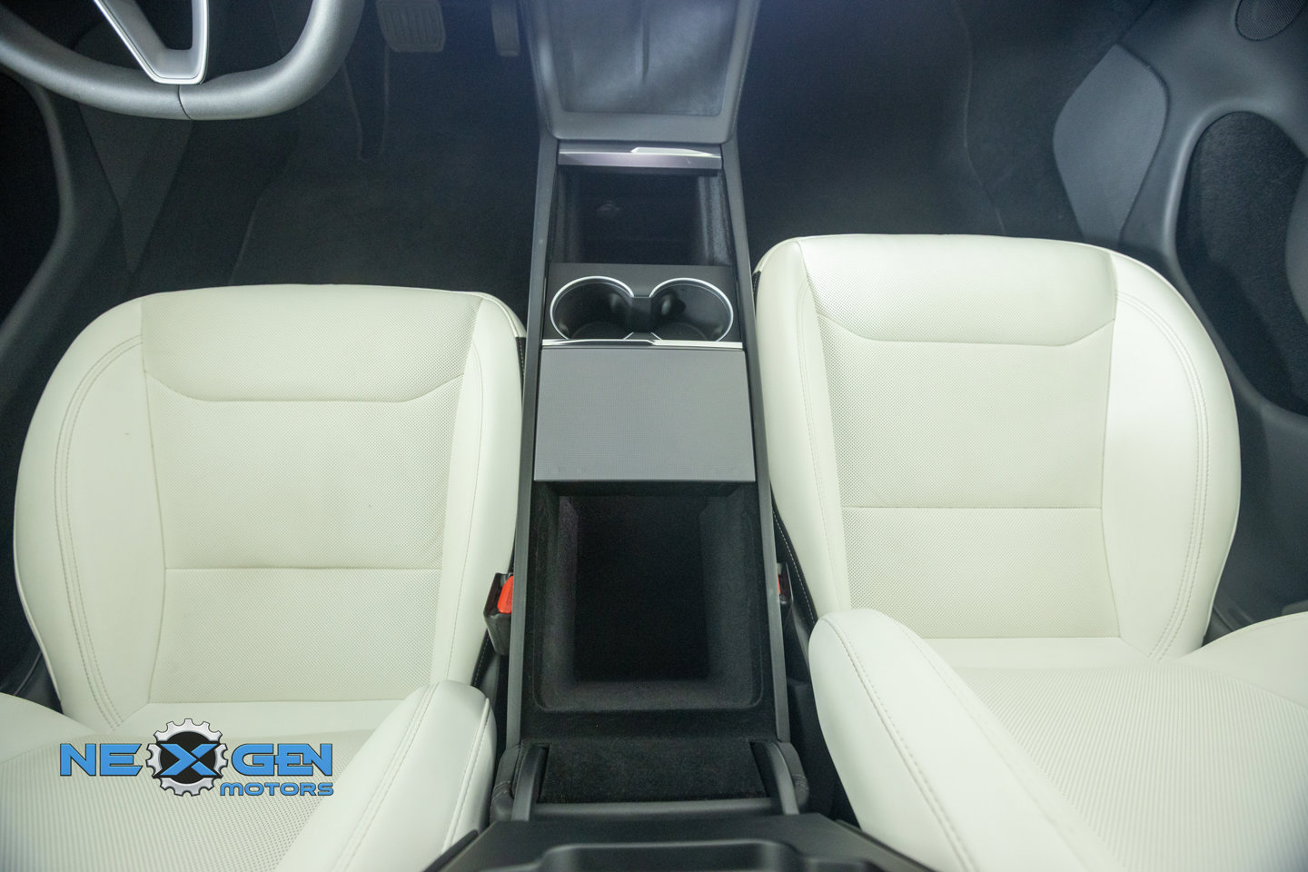 Used 2025 Tesla Model 3 Long Range AWD/4WD image 29