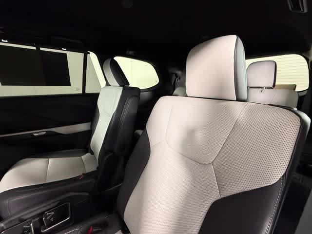 New 2026 Lexus TX 500h AWD image 27