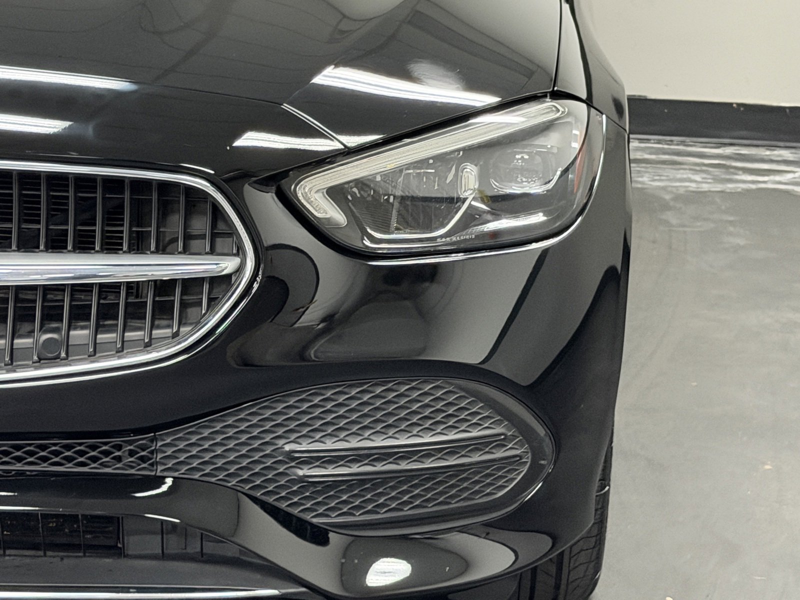 Used 2022 Mercedes-Benz C 300 Sedan image 8