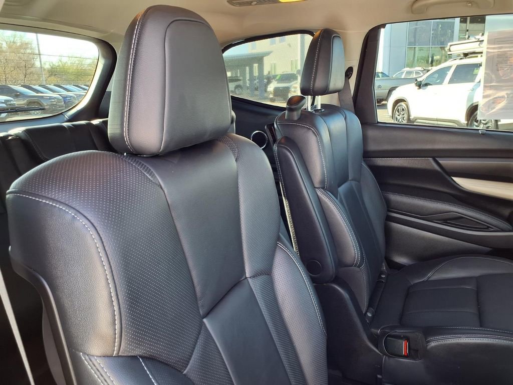 Certified 2022 Subaru Ascent Limited w/ Technology Package image 25
