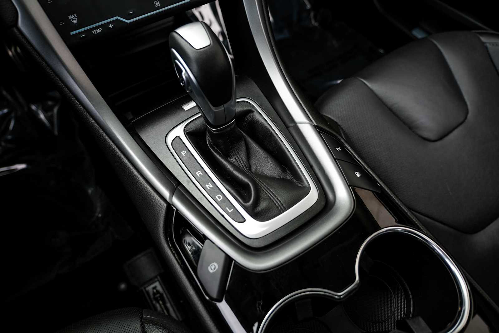 Used 2014 Ford Fusion Energi Titanium image 27