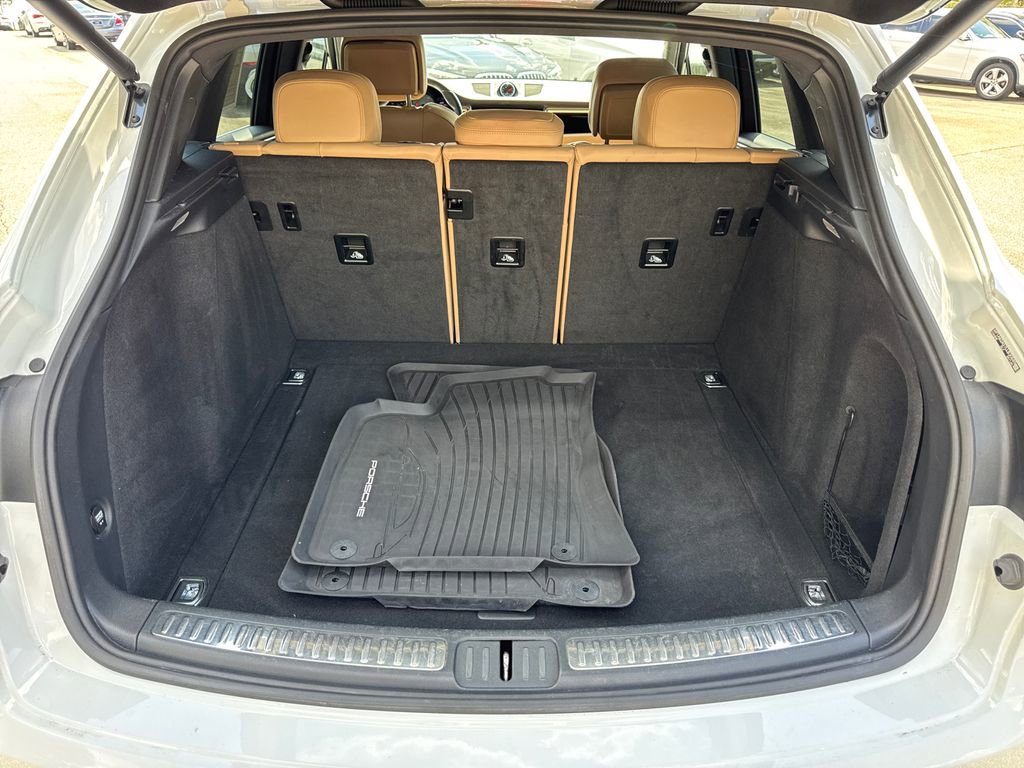 Used 2020 Porsche Macan S image 18