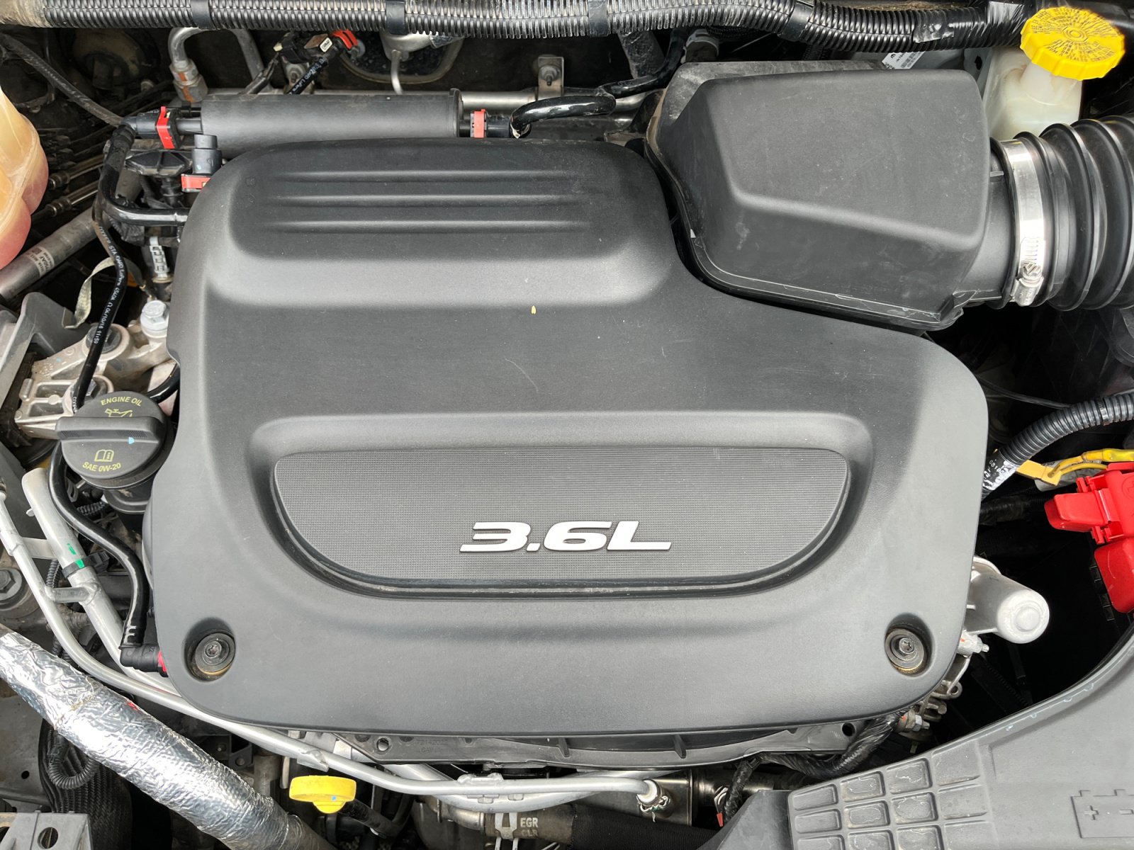 Used 2018 Chrysler Pacifica Touring Plus w/ Tire & Wheel Group FWD image 9