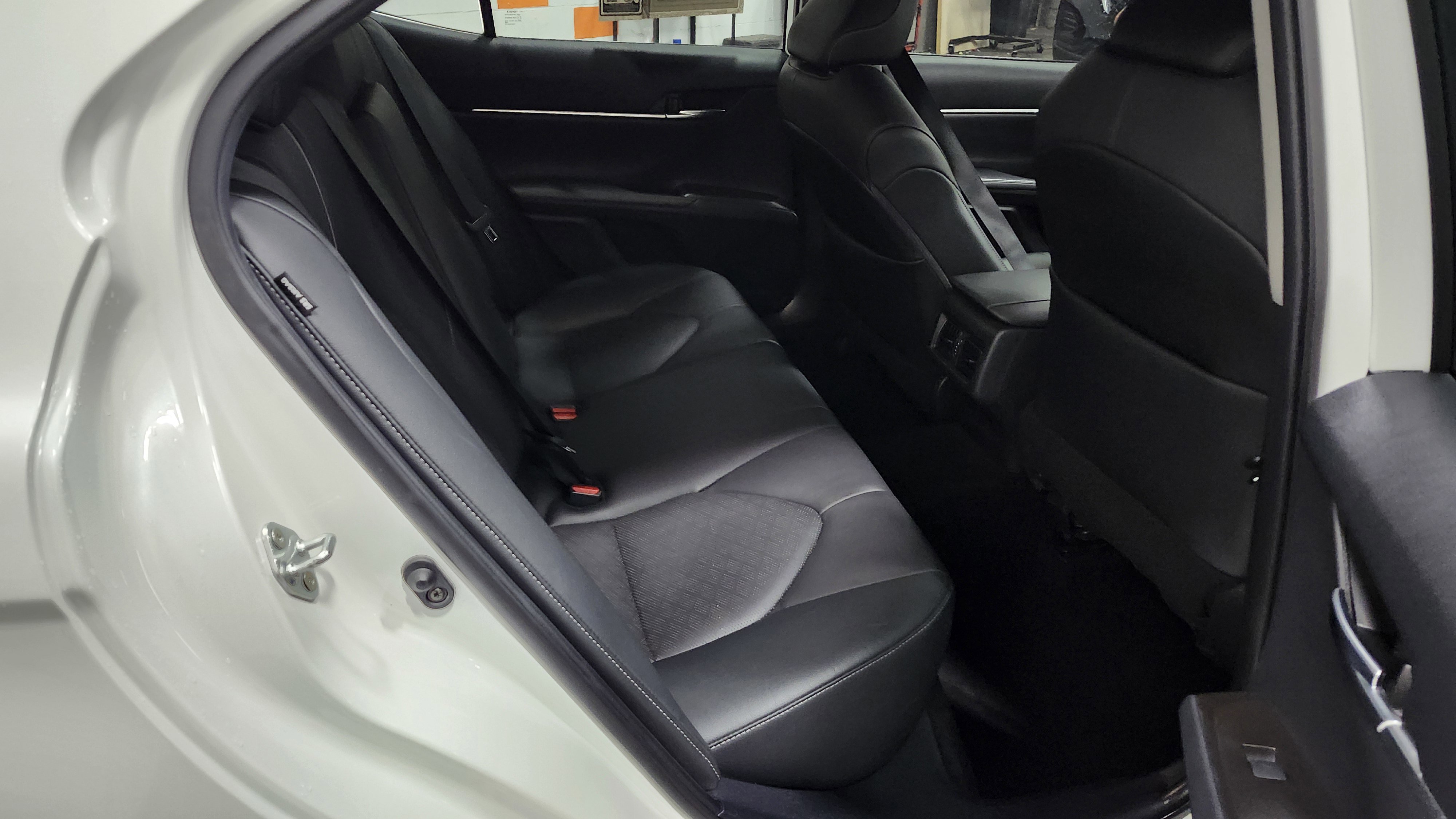 Used 2021 Toyota Camry XSE image 17