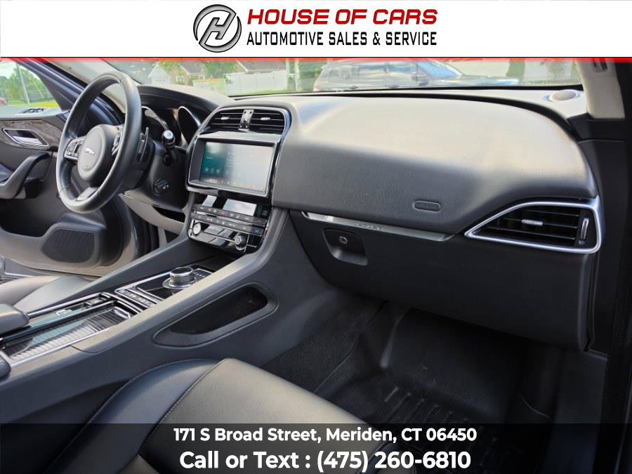 Used 2019 Jaguar F-PACE Premium AWD/4WD image 49