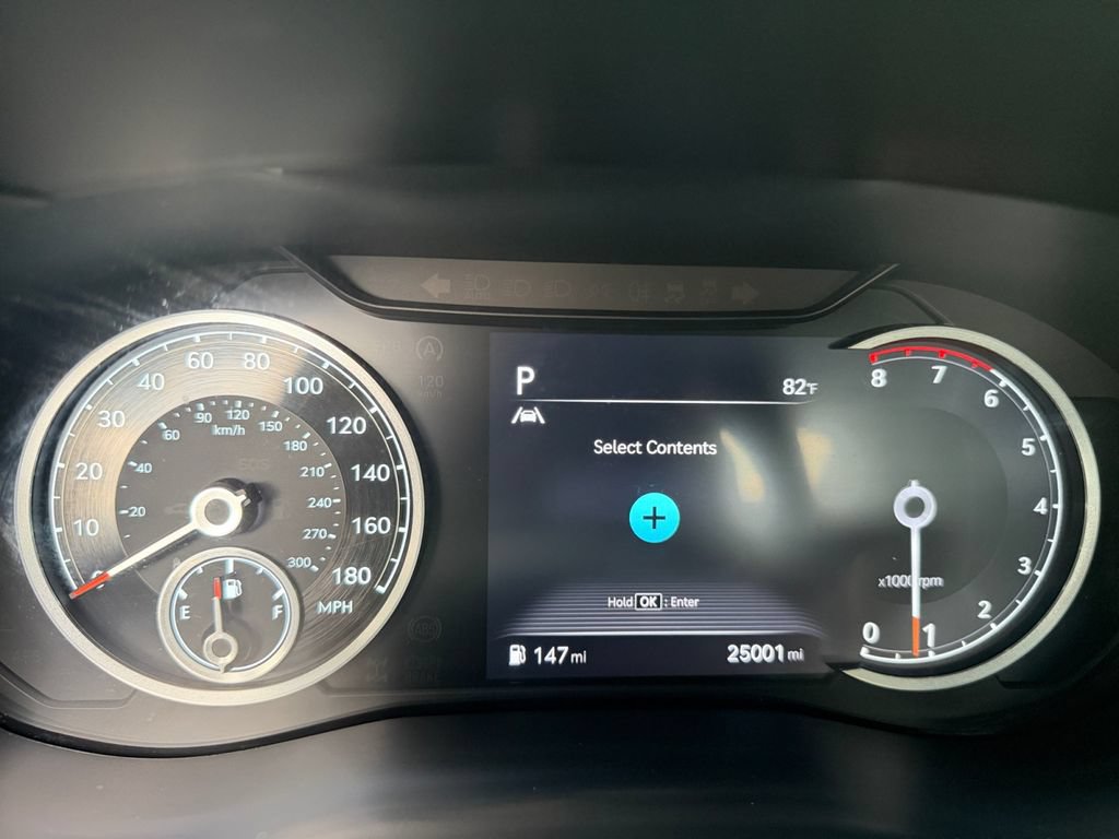 Used 2023 Genesis G70 2.0T AWD/4WD image 16