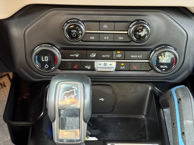 Used 2023 Ford Bronco Wildtrak AWD/4WD image 27