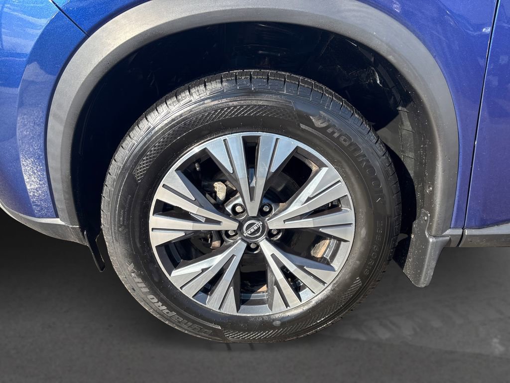 Used 2022 Nissan Rogue SV image 12