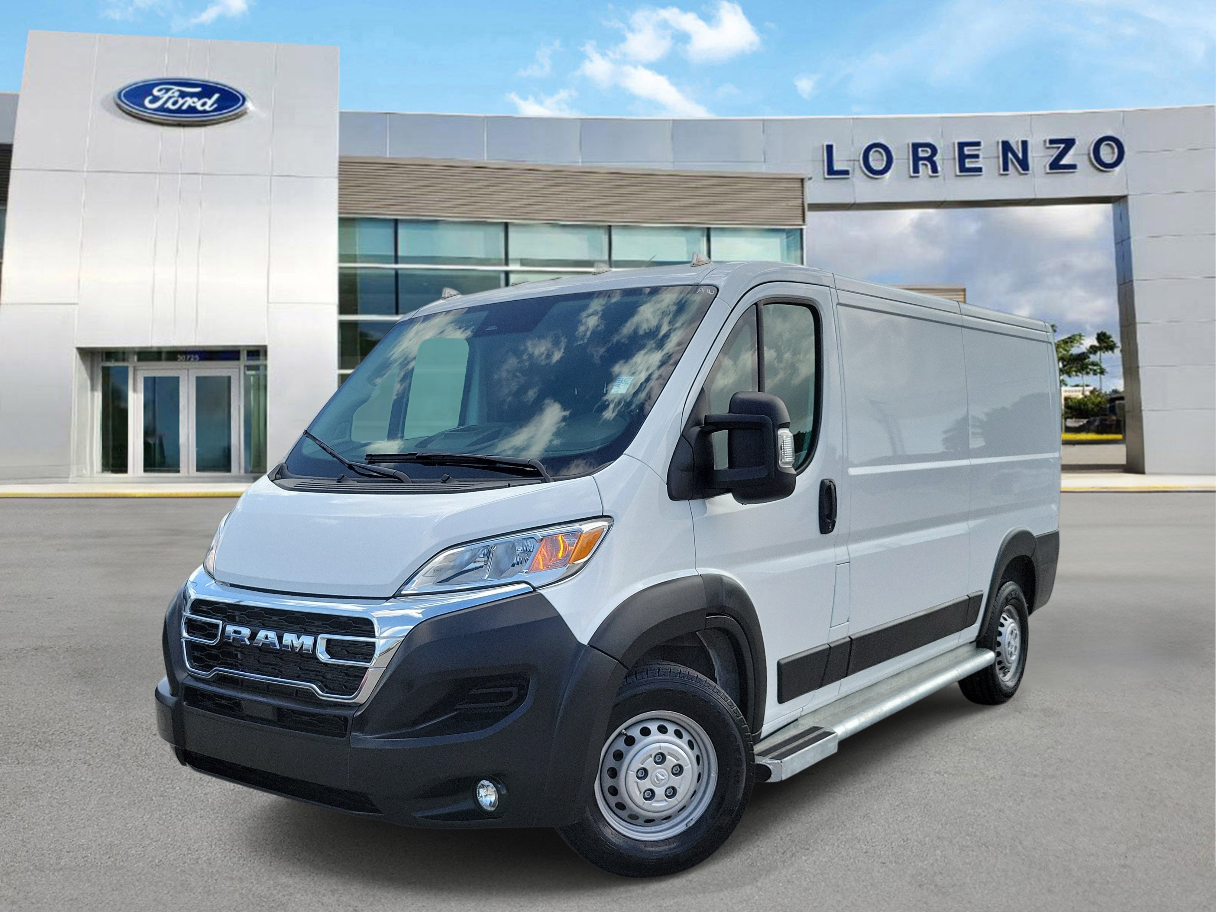 Used 2025 RAM ProMaster 2500 w/ U-Haul Equipment Group FWD 360° Tour