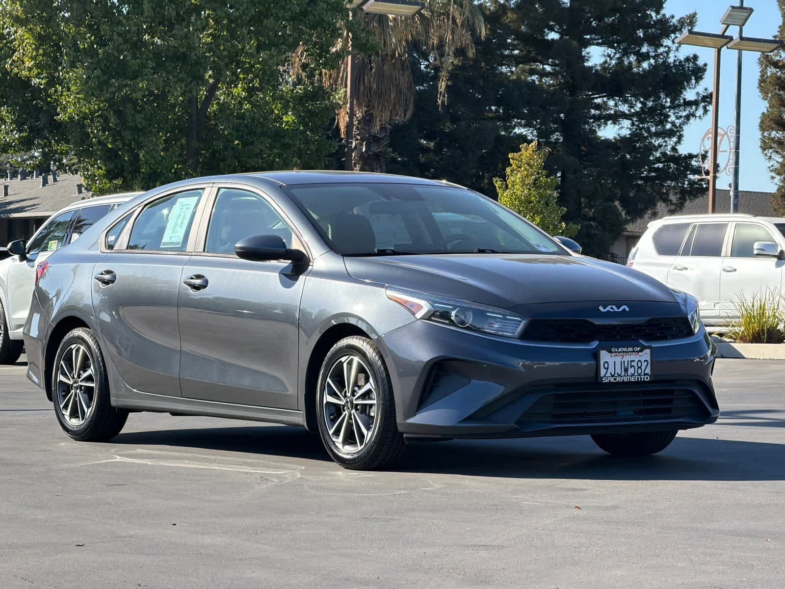 Used 2023 Kia Forte LXS FWD image 5