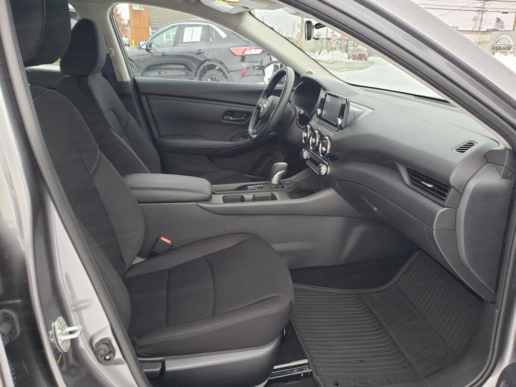 Certified 2025 Nissan Sentra S image 21