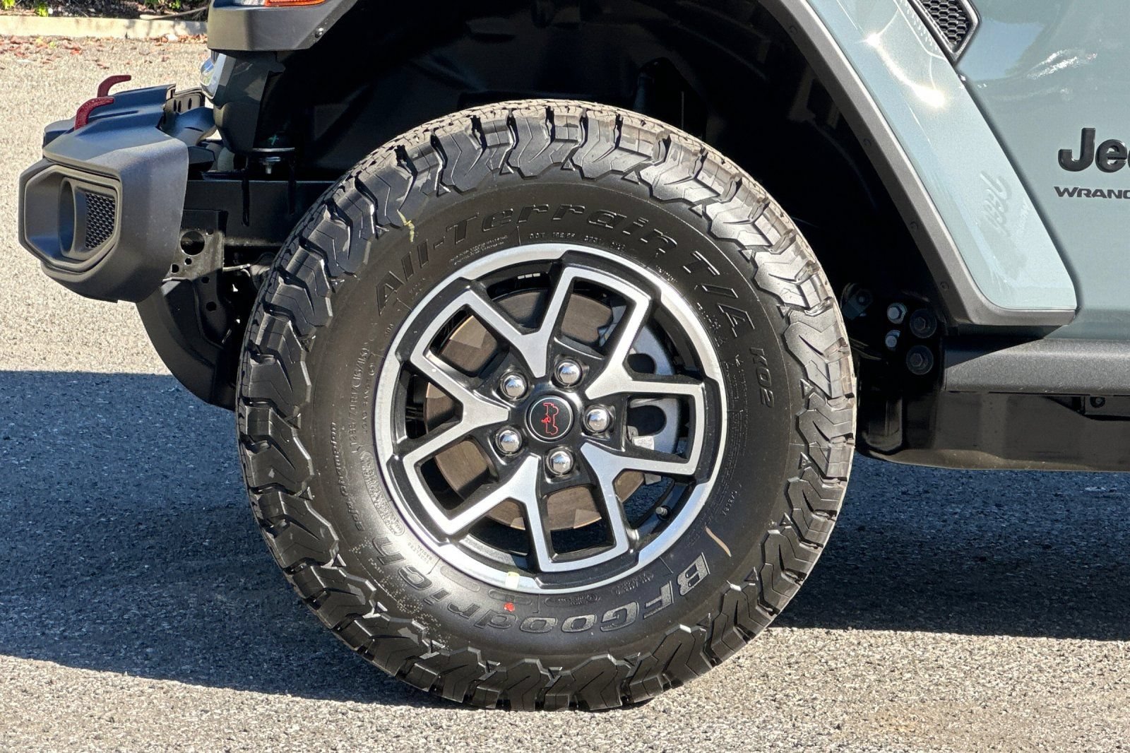 New 2026 Jeep Wrangler Unlimited Rubicon w/ Whitecap Package AWD/4WD image 24