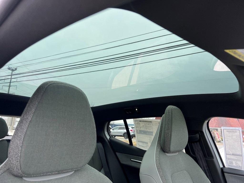 New 2026 Volvo EX30 Plus w/ Climate Package image 10